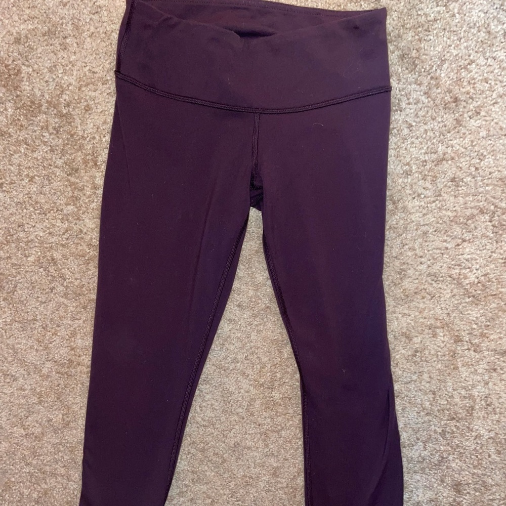 Lululemon purple leggings; great condition
